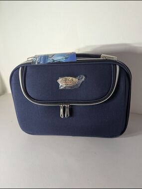 NWT American Uni Navy Train Case Travel Cosmetic Makeup Bag Carry-On Organizer